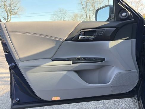 Used 2013 Honda Accord EX-L image 14