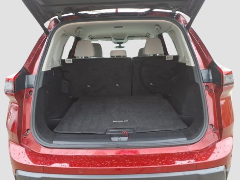 Used 2025 Nissan Rogue SV AWD/4WD image 15