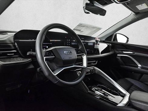 Certified 2025 Audi Q5 Premium w/ Convenience Package AWD/4WD image 10