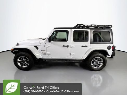 Used 2019 Jeep Wrangler Unlimited Sahara AWD/4WD image 6