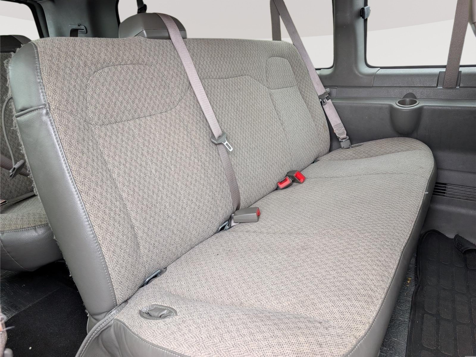 Used 2025 Chevrolet Express 3500 LT w/ LT Preferred Equipment Group RWD image 13