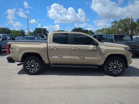 Used 2023 Chevrolet Colorado Z71 w/ Advanced Trailering Package AWD/4WD image 5
