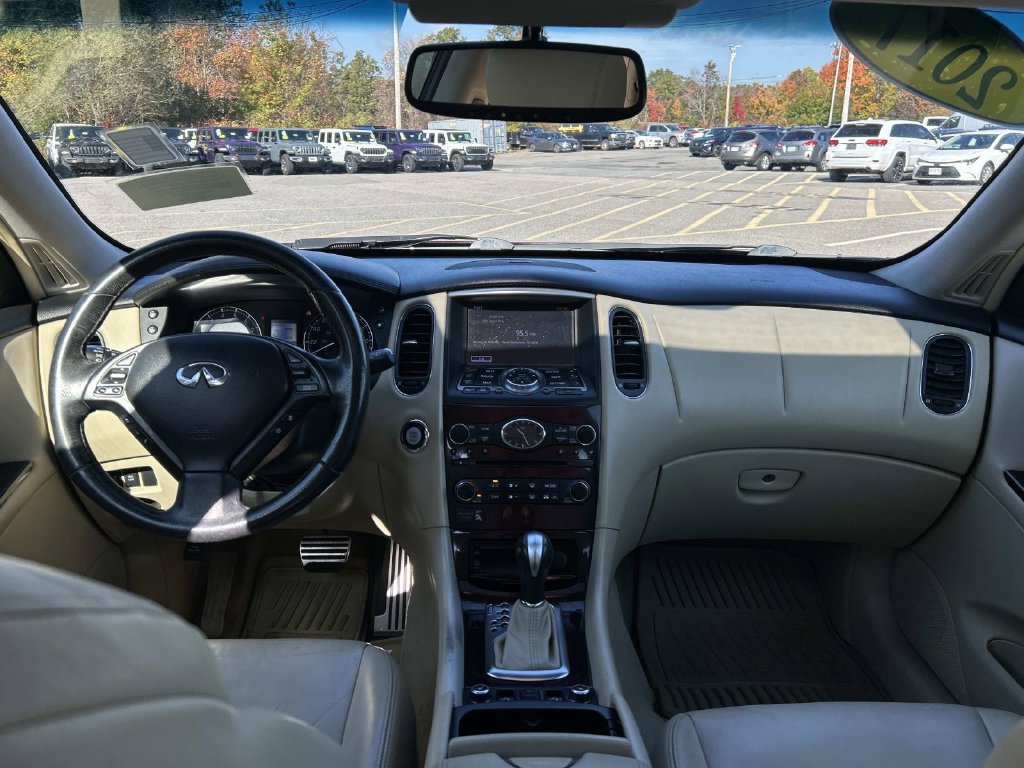 Used 2017 INFINITI QX50 AWD w/ Technology Package image 18