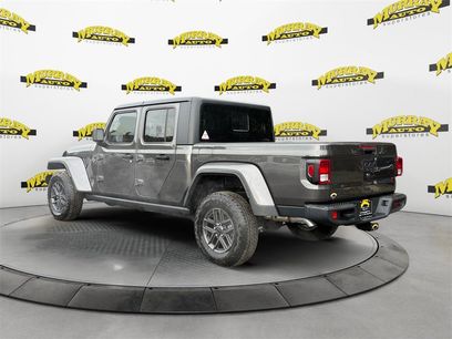 New 2025 Jeep Gladiator Sport