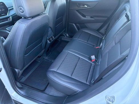 New 2026 Chevrolet Equinox LT w/ Convenience Package II image 23