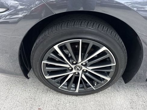 Used 2025 Lexus ES 350 w/ Premium Package FWD image 10