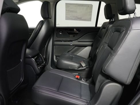 New 2026 Lincoln Aviator Reserve w/ Jet Appearance Package AWD/4WD image 22