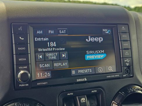 Used 2018 Jeep Wrangler Unlimited Rubicon AWD/4WD image 21
