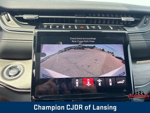 Used 2024 Jeep Grand Cherokee Limited w/ Luxury Tech Group II AWD/4WD image 29