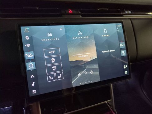 New 2026 Land Rover Range Rover Long Wheelbase SE AWD/4WD image 19