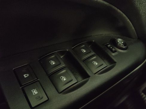 Used 2019 Chevrolet Colorado LT RWD image 27