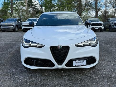 Used 2024 Alfa Romeo Stelvio Sprint AWD/4WD image 2