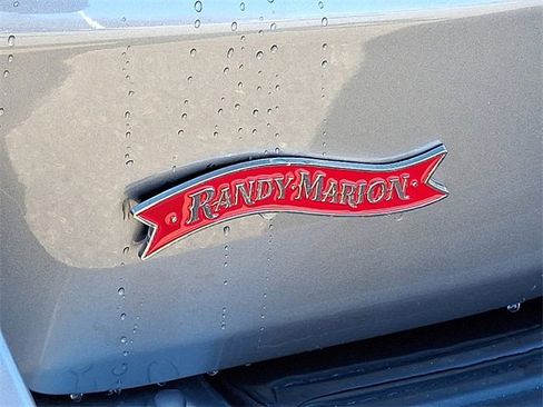 Used 2023 Chevrolet Suburban High Country w/ Premium Package 2 image 30