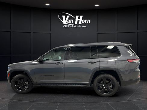 Used 2025 Jeep Grand Cherokee L Limited w/ Luxury Tech Group II AWD/4WD image 4