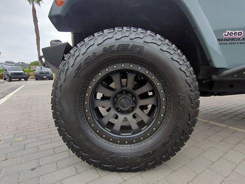 Used 2015 Jeep Wrangler Unlimited Sahara AWD/4WD image 21