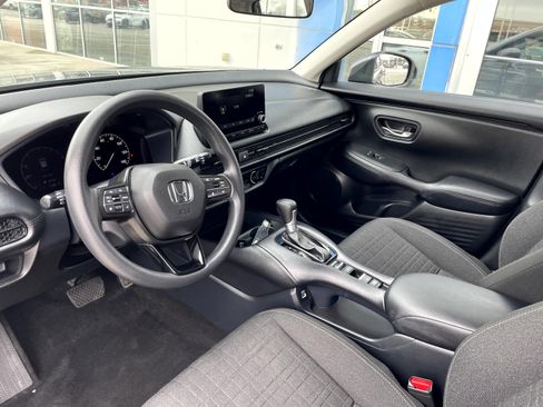 Used 2023 Honda HR-V LX image 12