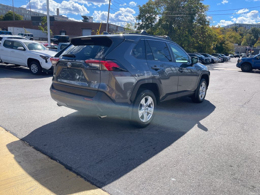 Certified 2020 Toyota RAV4 XLE w/ Convenience Package AWD/4WD image 5