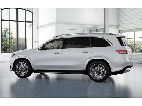 New 2026 Mercedes-Benz GLS 450 4MATIC image 32