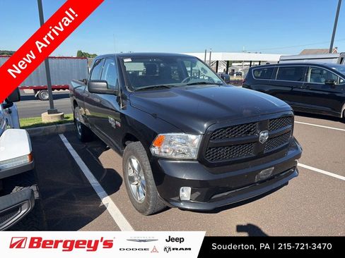 Used 2019 RAM 1500 Express w/ Express Value Package AWD/4WD image 1