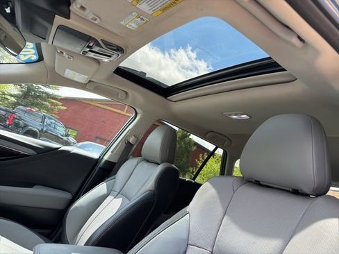 Used 2023 Subaru Outback Limited AWD/4WD image 12