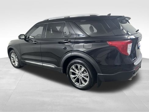 Used 2021 Ford Explorer Limited w/ Equipment Group 301A image 7