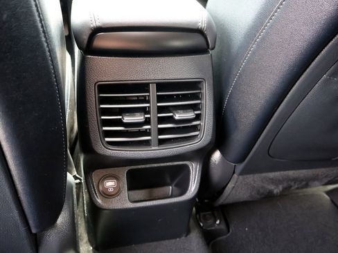 Used 2021 Kia Seltos EX AWD/4WD image 15