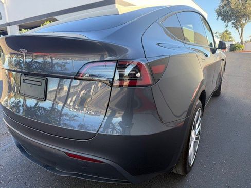 Used 2023 Tesla Model Y Long Range image 8