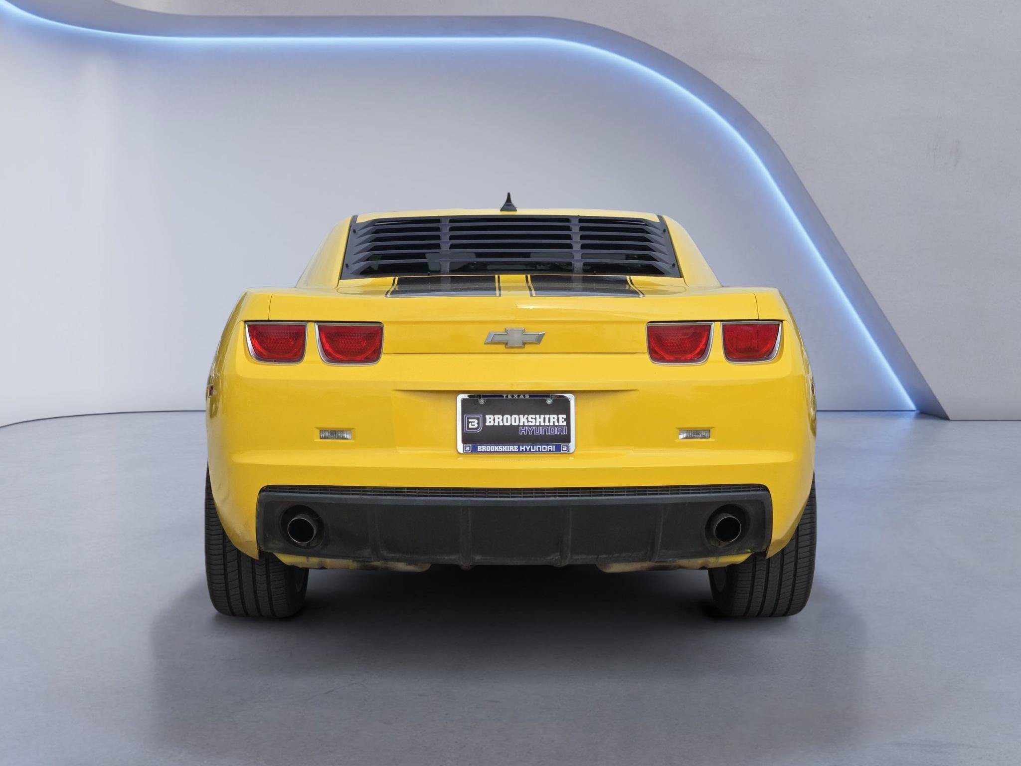 Used 2010 Chevrolet Camaro LT RWD image 6