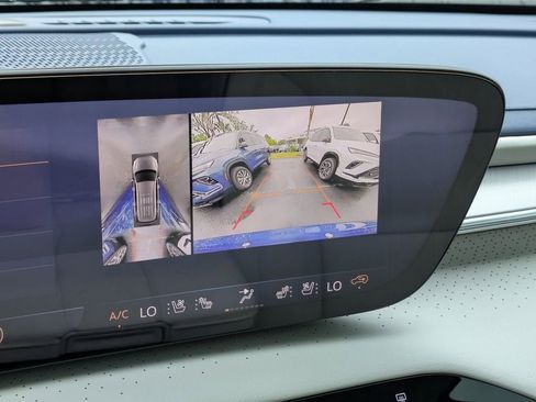 New 2026 Buick Enclave Avenir FWD image 23