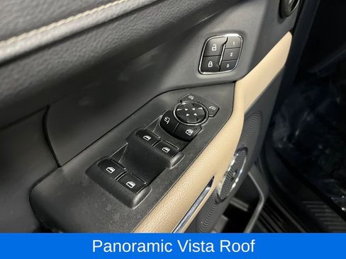 Used 2024 Ford Expedition Limited image 13