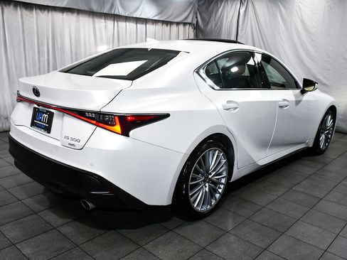 Used 2022 Lexus IS 300 AWD w/ Premium Package image 6
