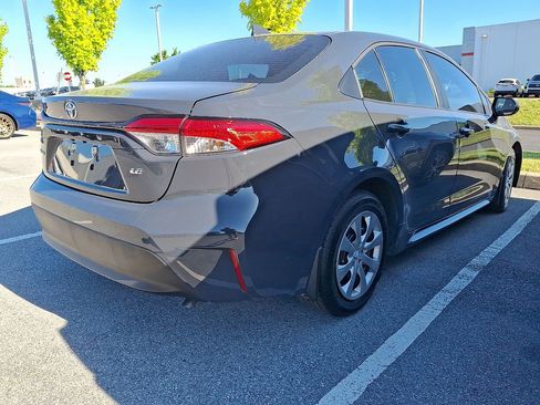 Used 2026 Toyota Corolla LE FWD image 7