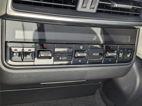 New 2026 Lexus LX 600 4WD w/ Luxury Package image 14