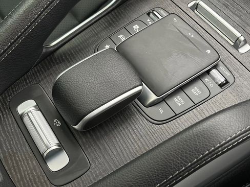 Used 2023 Mercedes-Benz GLS 450 4MATIC w/ AMG Line Exterior image 23