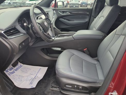 Used 2023 Buick Enclave Essence w/ Sport Touring Edition FWD image 17