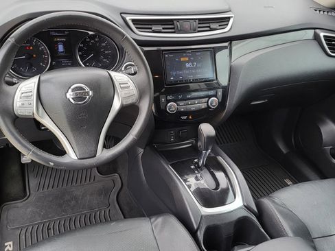 Used 2016 Nissan Rogue SL FWD image 16