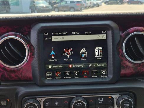 Certified 2022 Jeep Wrangler Unlimited Rubicon w/ LED Lighting Group AWD/4WD image 19