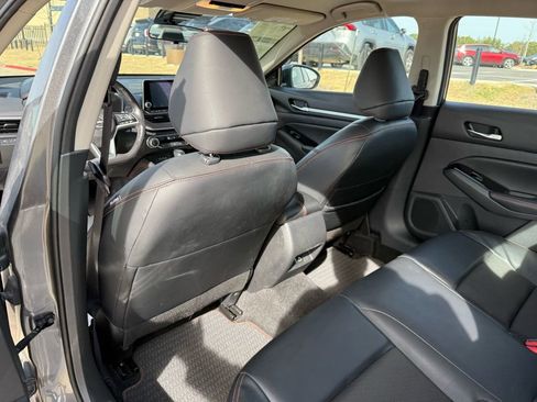 Used 2024 Nissan Altima 2.5 SR image 22