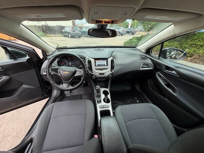 Used 2017 Chevrolet Cruze LS FWD image 15