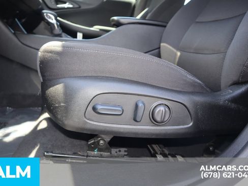 Used 2024 Chevrolet Malibu LT FWD image 12