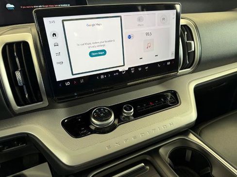 Certified 2025 Ford Expedition Active AWD/4WD image 4