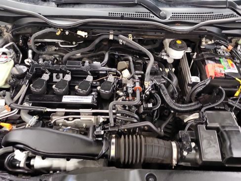 Used 2018 Honda Civic EX image 11