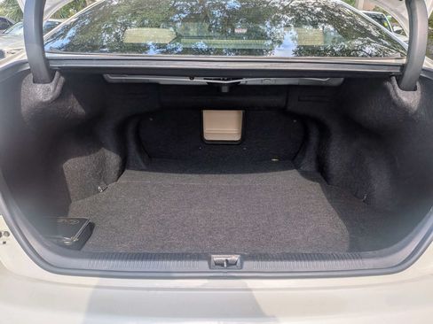 Used 2011 Lexus ES 350 FWD image 11