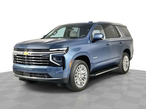 Used 2025 Chevrolet Tahoe LT w/ Sun And Tow Package image 1