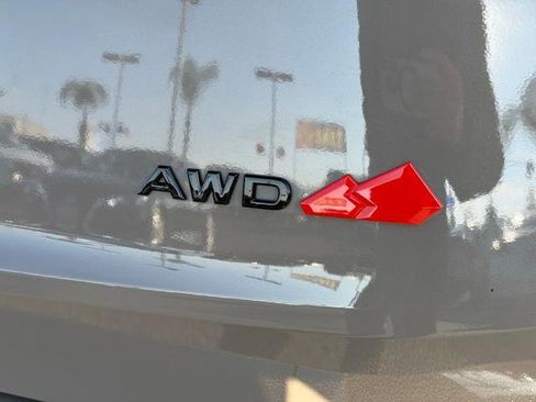 Certified 2025 Nissan Rogue SV AWD/4WD image 8
