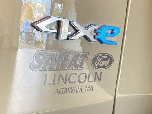 Used 2022 Jeep Wrangler Unlimited Sahara w/ Cold Weather Group image 7