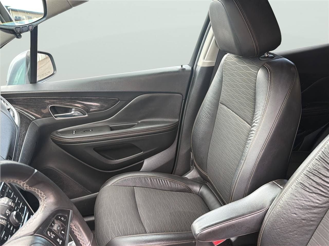 Used 2015 Buick Encore AWD image 15