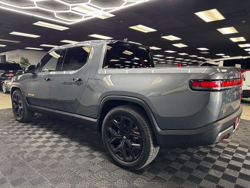 Used 2022 Rivian R1T Launch Edition image 9