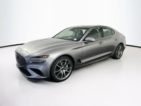 Used 2025 Genesis G70 2.5T RWD image 3