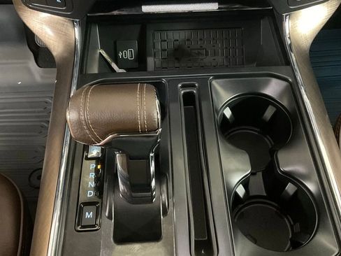 Used 2025 Ford F150 King Ranch w/ FX4 Off-Road Package image 19